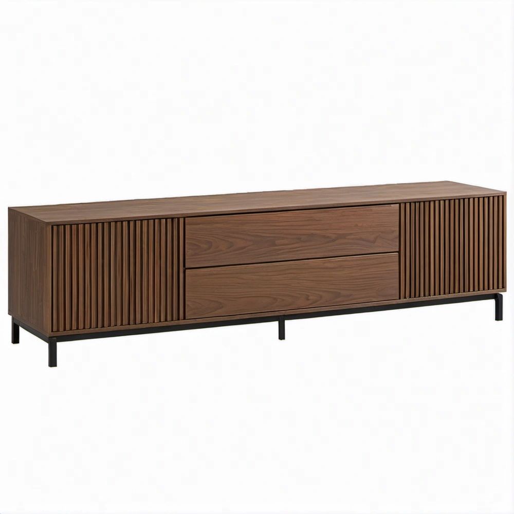 Mobile TV in MDF impiallacciato noce scuro con ante scanalate, 2 cassetti e gambe nere, 180 x 40 x 55 cm